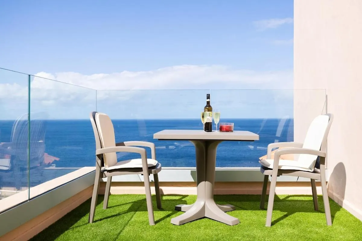 Romantic Retreat In Prime Position Acantilado de los Gigantes