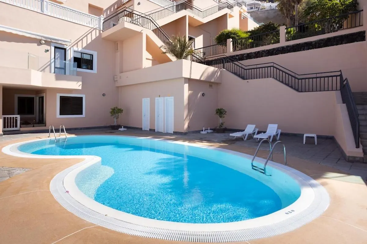 Romantic Retreat In Prime Position Acantilado de los Gigantes