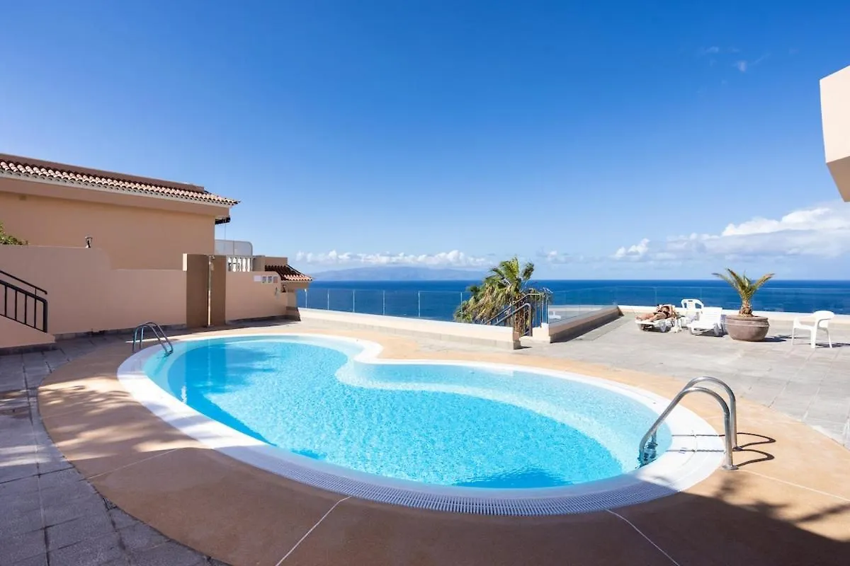 Romantic Retreat In Prime Position Acantilado de los Gigantes
